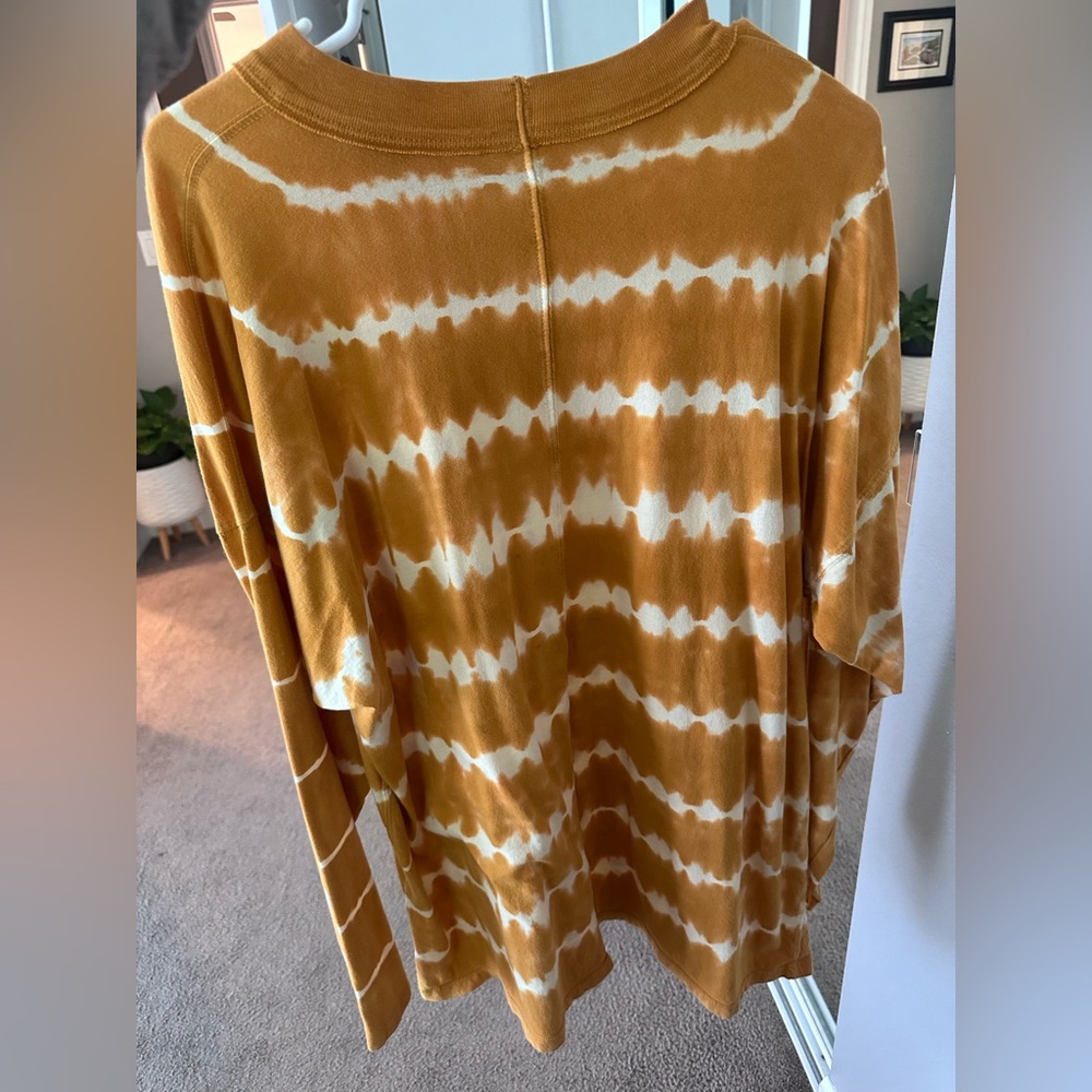 Tie-Dye Long Sleeve Shirt - Picture 2 of 3
